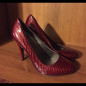 Jessica Simpson Red Python Print Leather pumps 7.5